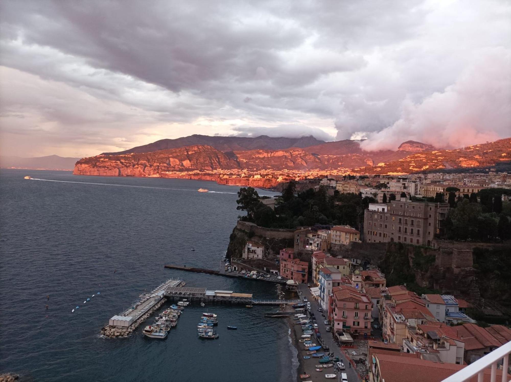 Bed and Breakfast Il Platano Piano di Sorrento Exterior foto